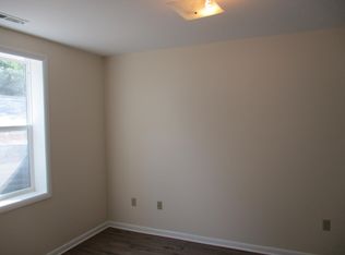 908 Fairfax Ave APT 1, Waynesboro, VA 22980