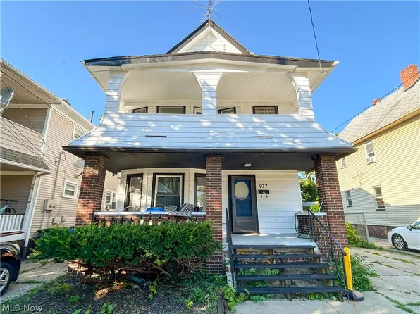 977 Nathaniel Rd, Cleveland, OH 44110