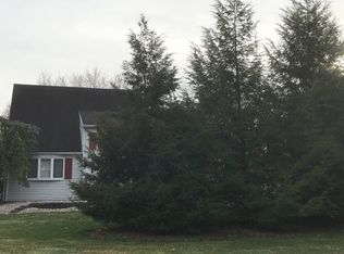 1818 Meadows Rd, Hellertown, PA 18055