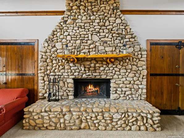 262 Kinsey Ln, Medina, TX 78055