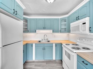 941 W 6th St, Riviera Beach, FL 33404