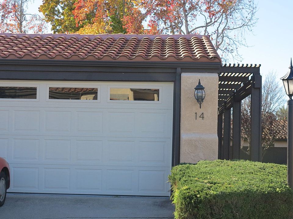 1st image of 14 Villa Ct