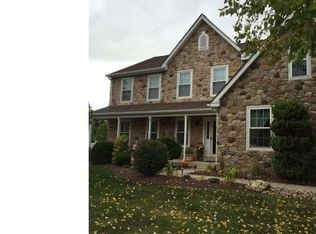409 Honeysuckle Ct, Yardley, PA 19067
