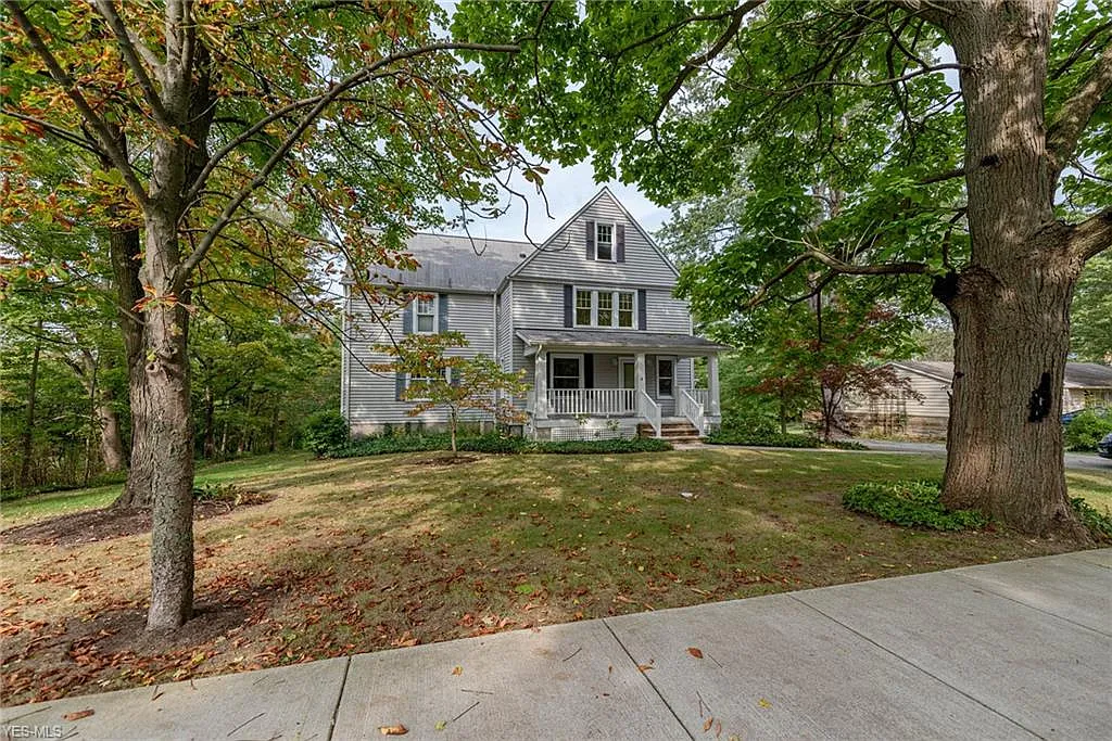 325 North St photo 1