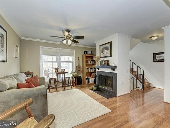 5th image of 317 E Nelson Ave