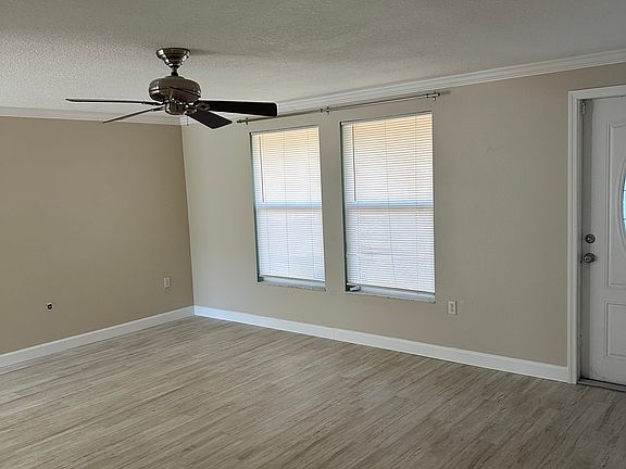 4th image of 1500 Scarsdale Dr