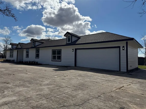 1214 Main St, Alvin, TX 77511