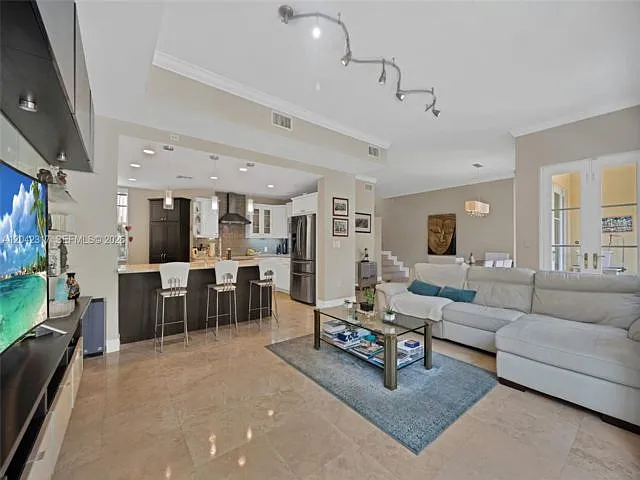18345 NE 30th Pl — Photo 18