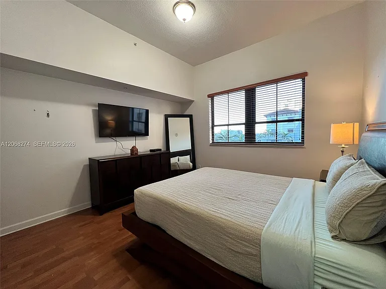 8390 SW 72nd Ave #521 — Photo 6