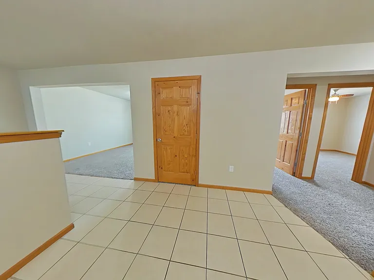 Eagle Point Apartments — Photo 10