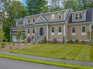 18 Washington St, Bedford, MA 01730