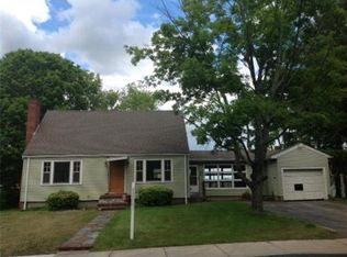 44 Vernon St, Woburn, MA 01801