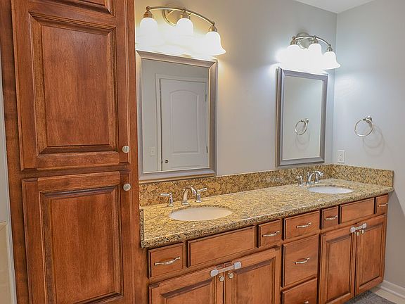 Master Vanity