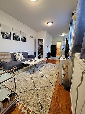 3rd image of 312 E 9th St APT 15
