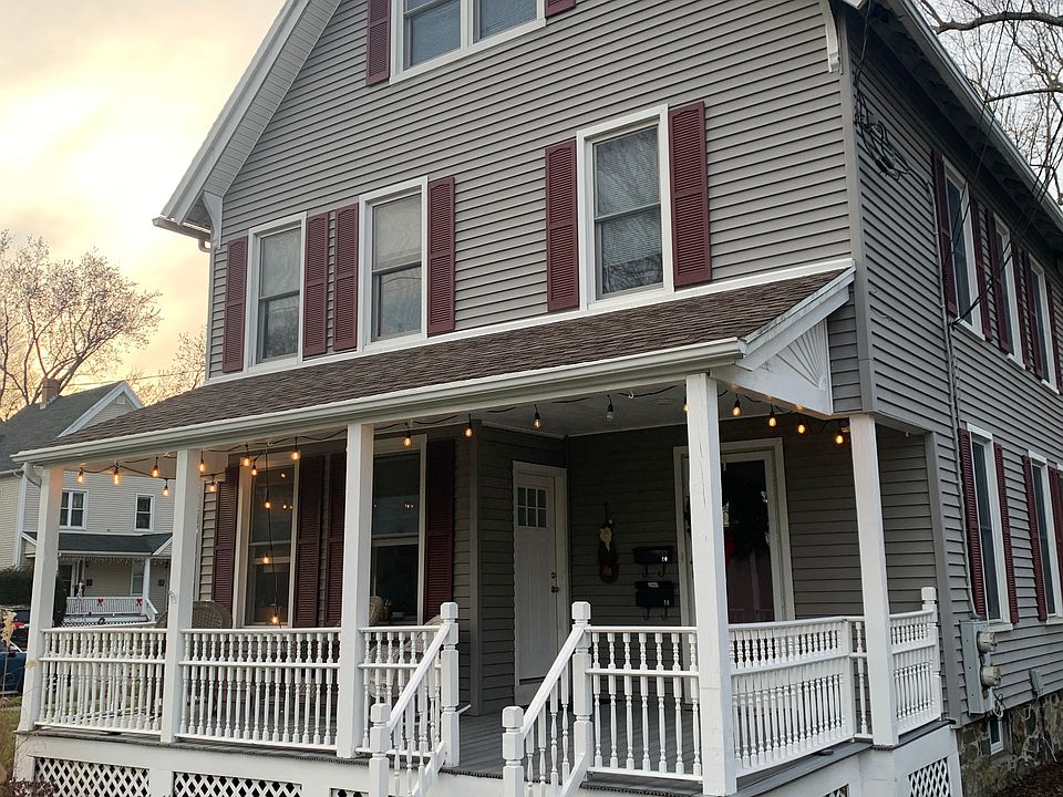 1st image of 40 Reed St