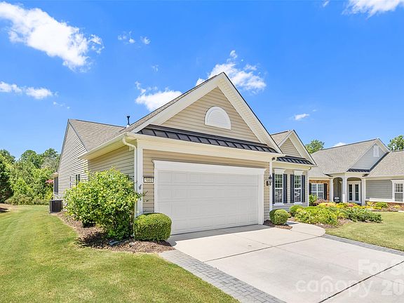 3rd image of 5001 Wolverine Ln