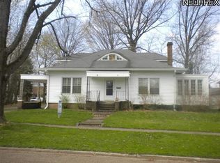 335 N 19th St, Sebring, OH 44672