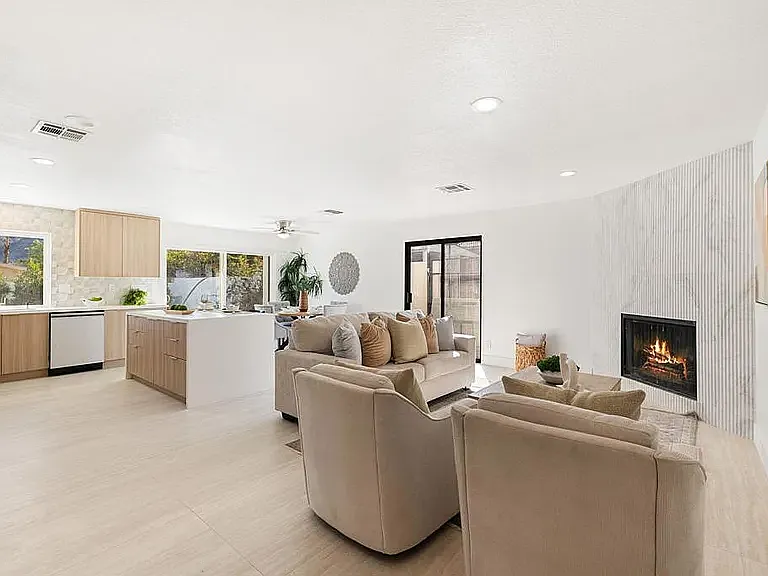 53770 Avenida Obregon — Photo 9