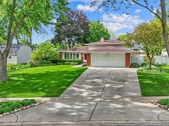 2nd image of 1032 Lakewood Dr