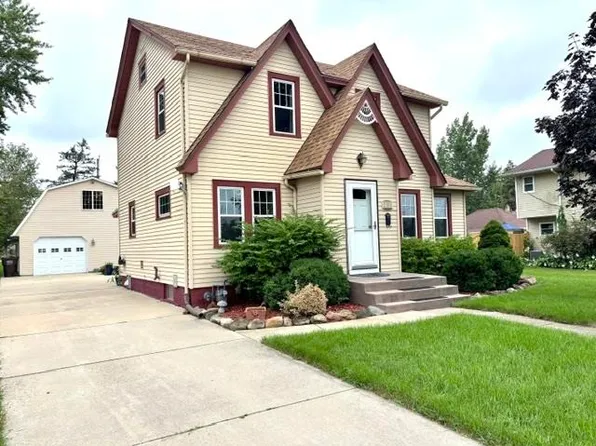 245 S Gilbert St, Footville, WI 53537