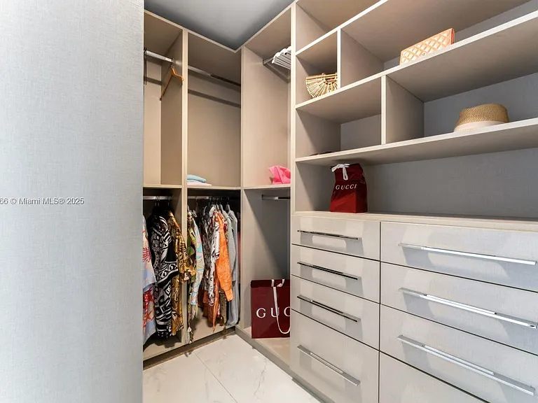 19143 Fisher Island Dr #19143 — Photo 50