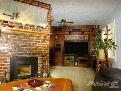 Living Room w/fireplace insert