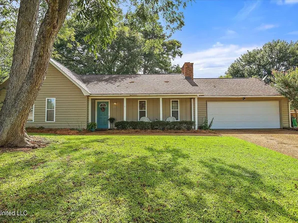 208 Casa Urbano Dr, Clinton, MS 39056