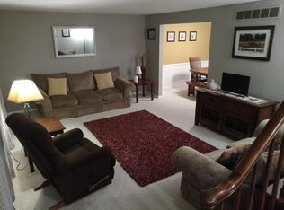 792 E Raintree Rd, Warsaw, IN 46582