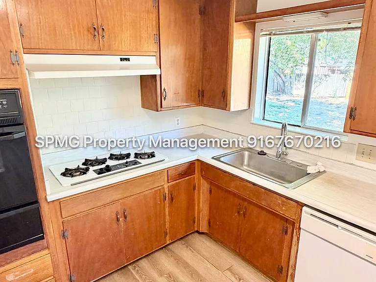 6769 Maywood Way — Photo 11