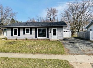 204 Magnolia Dr, Bloomington, IL