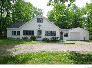 117 Middle Ln, Angola, NY 14006