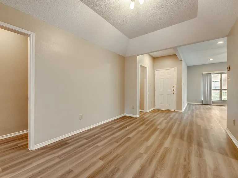 510 Norwood Pl #7 — Photo 14