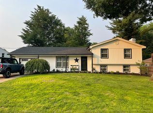 10303 Nanka Rd, Louisville, KY 40272