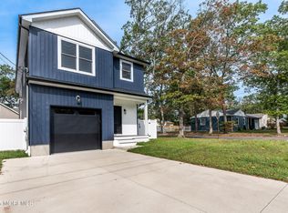 882 Harrison Ave, Forked River, NJ 08731
