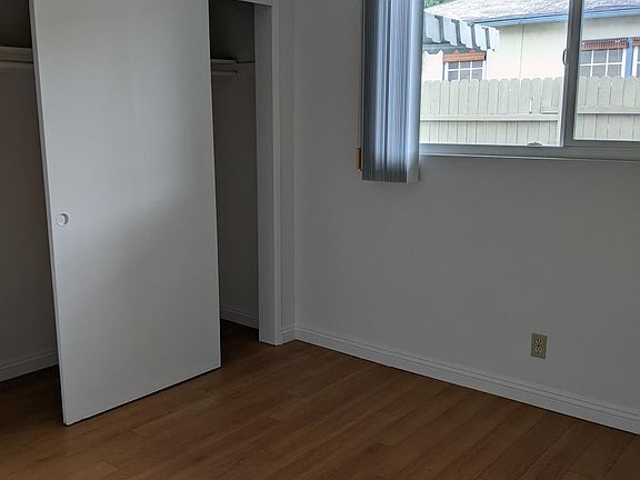 4th image of 315 S Pine St APT C