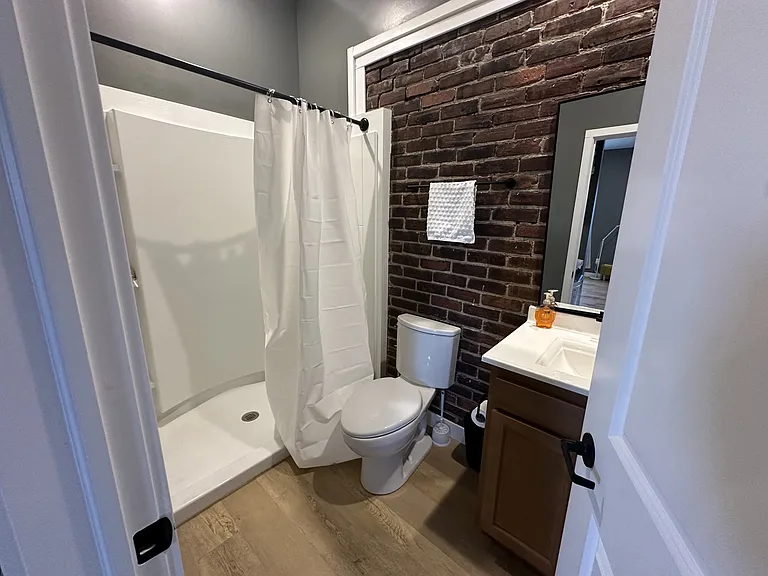 317 S Anderson St #11 — Photo 10