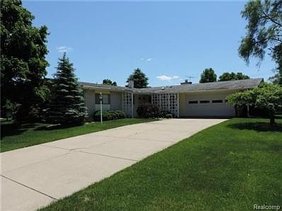 1st image of 8342 Carriage Hill Dr