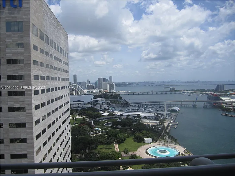 325 Biscayne Blvd #4316 — Photo 9