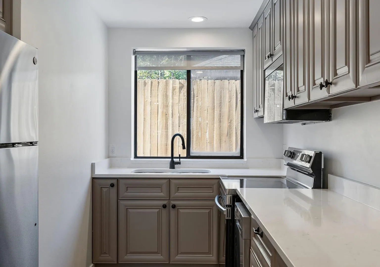 1016 E 900 S - Unit 9 — Photo 3