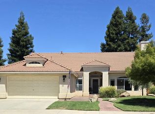 857 Coventry Ave, Clovis, CA 93611