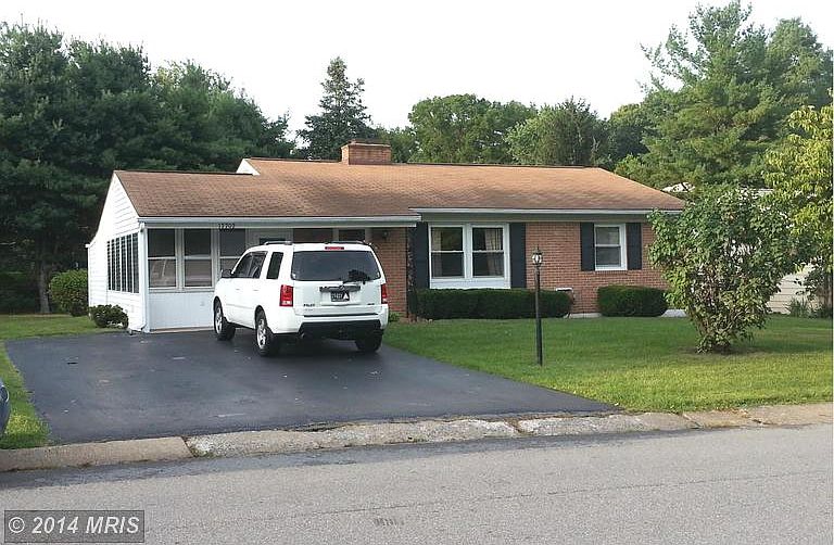 1st image of 17702 Meadowood Dr