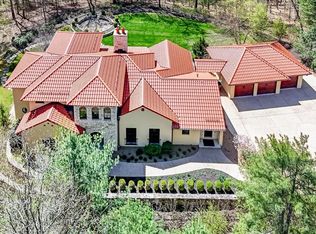 5 Kassiotis Ln, Middleton, MA 01949