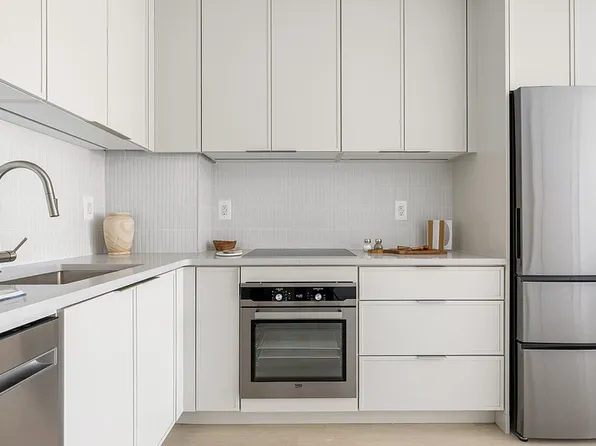 150 Lawrence Street image 7 of 36