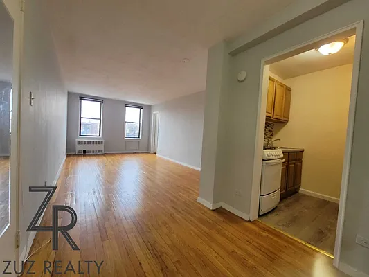 Rented by Zuz Realty | media 8
