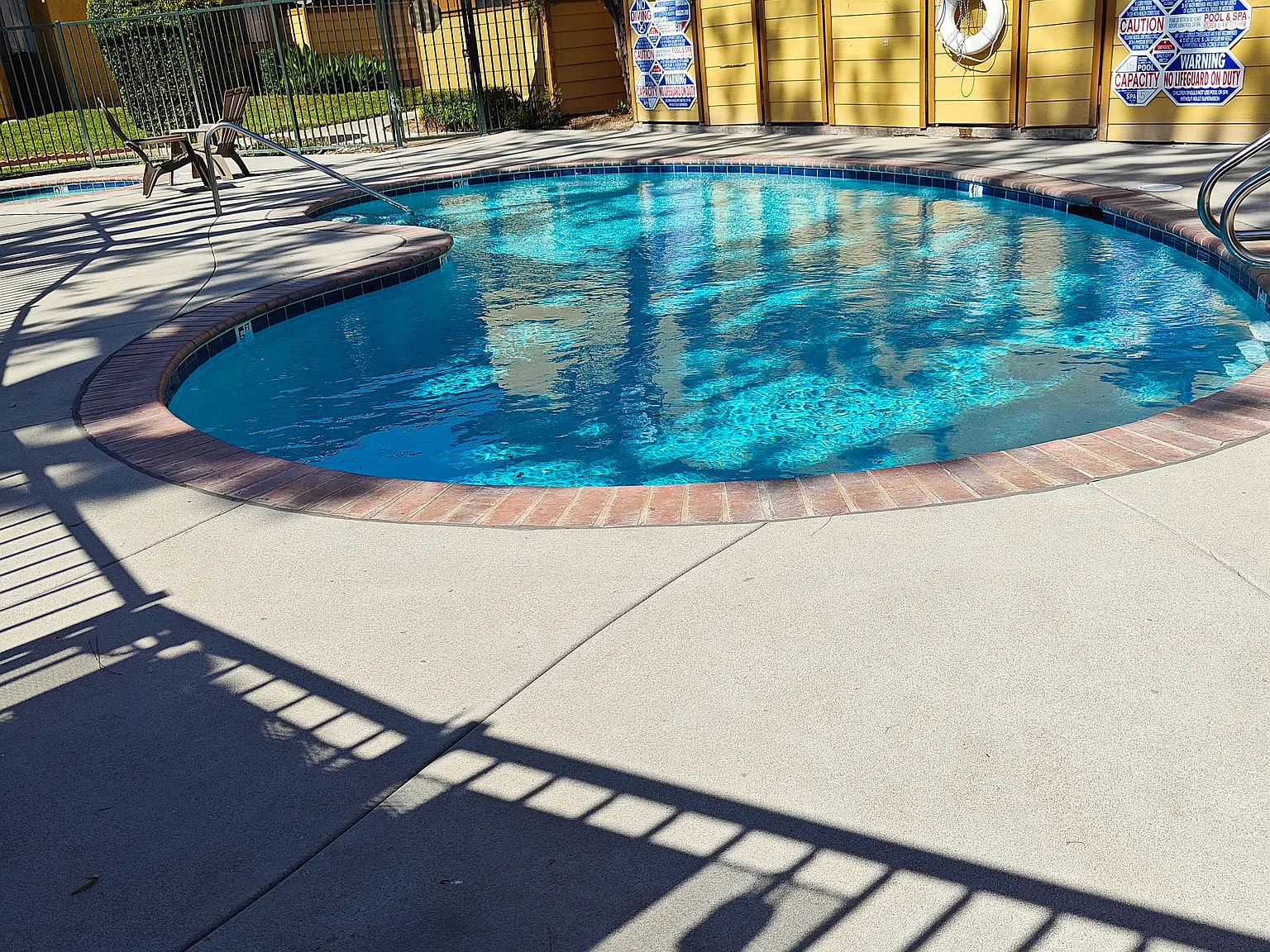 Acacia Garden Apartments — Photo 3