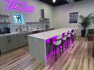 1028 Easst Eighth St, Traverse City, MI 49686