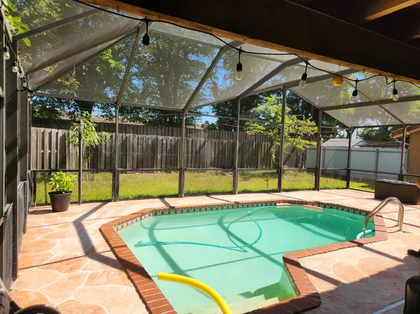 (undisclosed Address), Miami, FL 33196