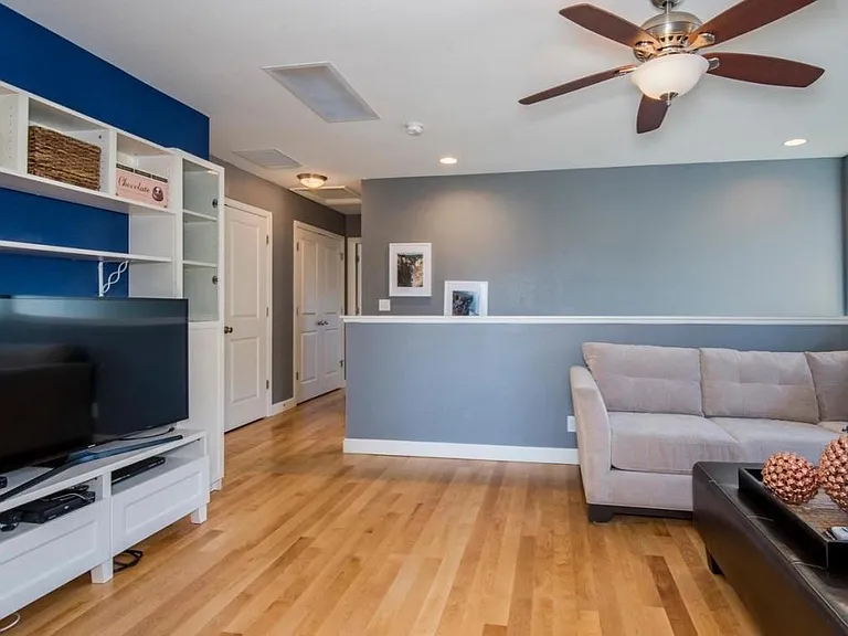 2658 Iola St — Photo 14