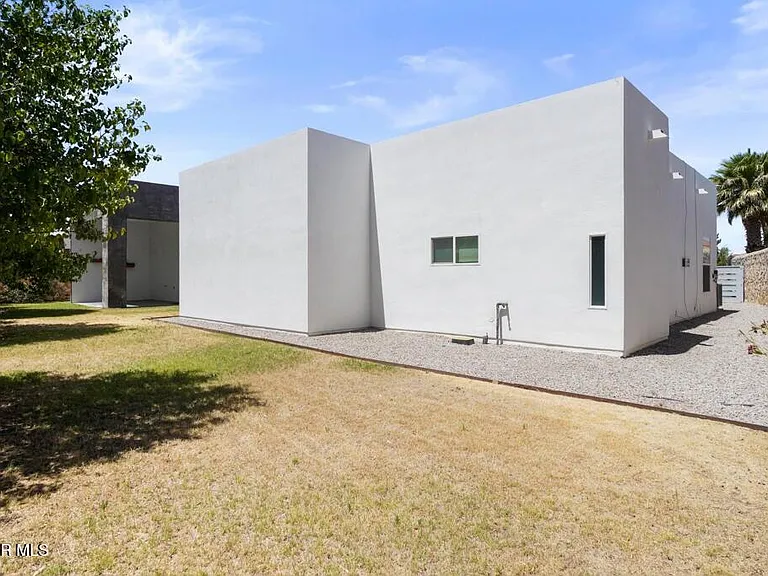 6324 Via Serena Dr — Photo 6