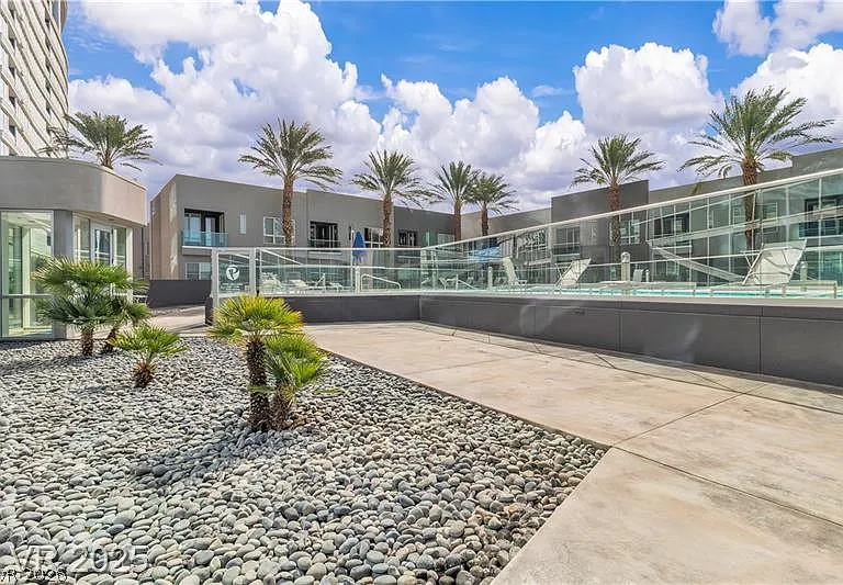 4525 Dean Martin Dr #3207 — Photo 3